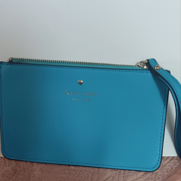 Kate Spade Women's Slim Wristlet Fresh Air Size 8"x4.5" Teal Cow Leather Wallet - Picture 4 of 10